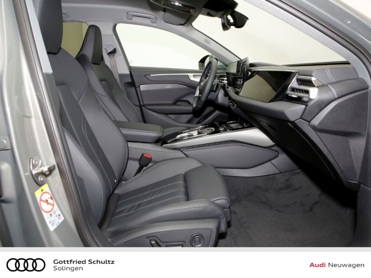 Bild über Audi A6 Avant e-hybrid e-hybrid quattro 220 kW S tronic - für weitere Informationen kontaktieren Sie den Audi Partner