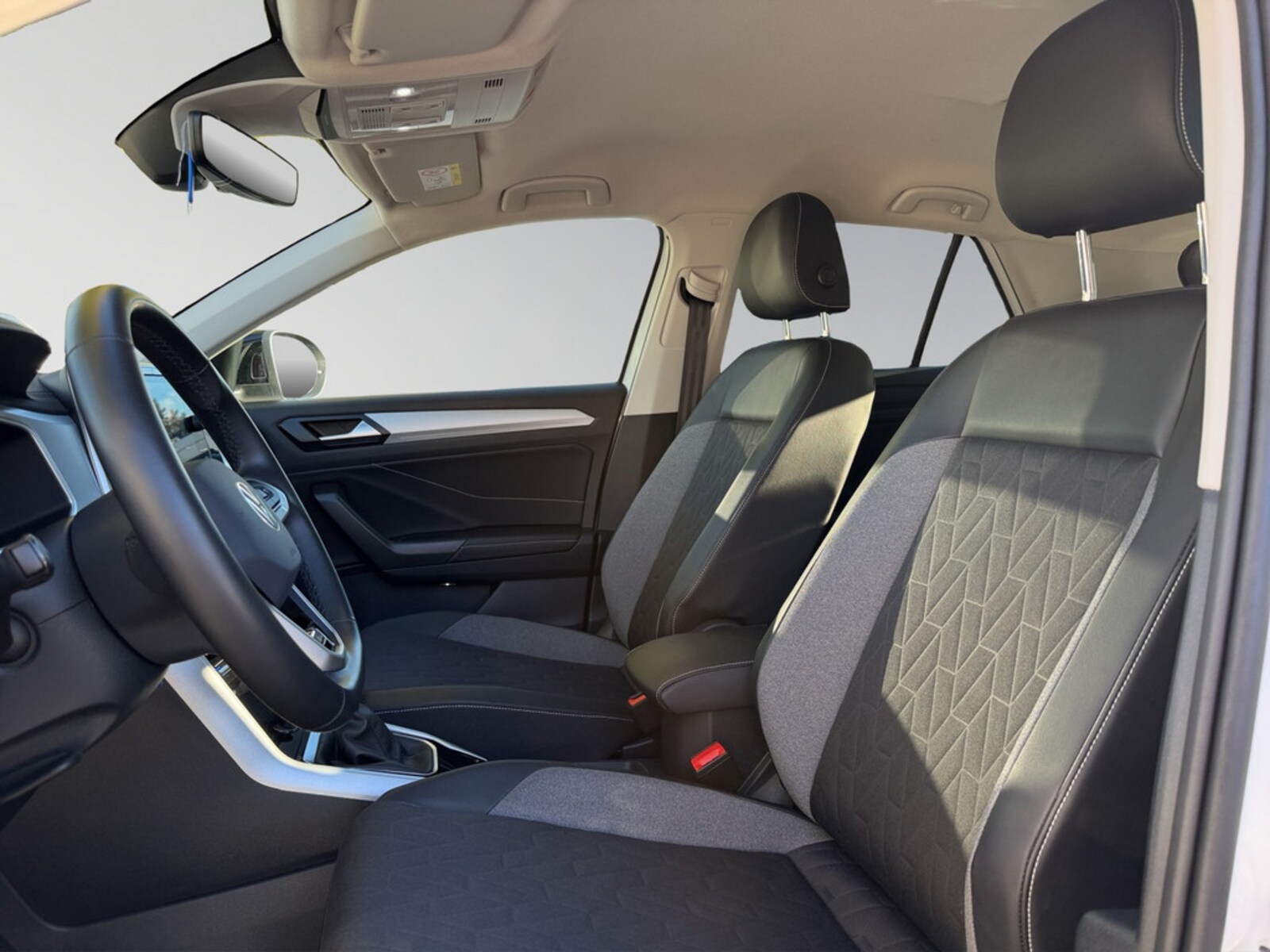 Volkswagen T-Roc – Bild 10