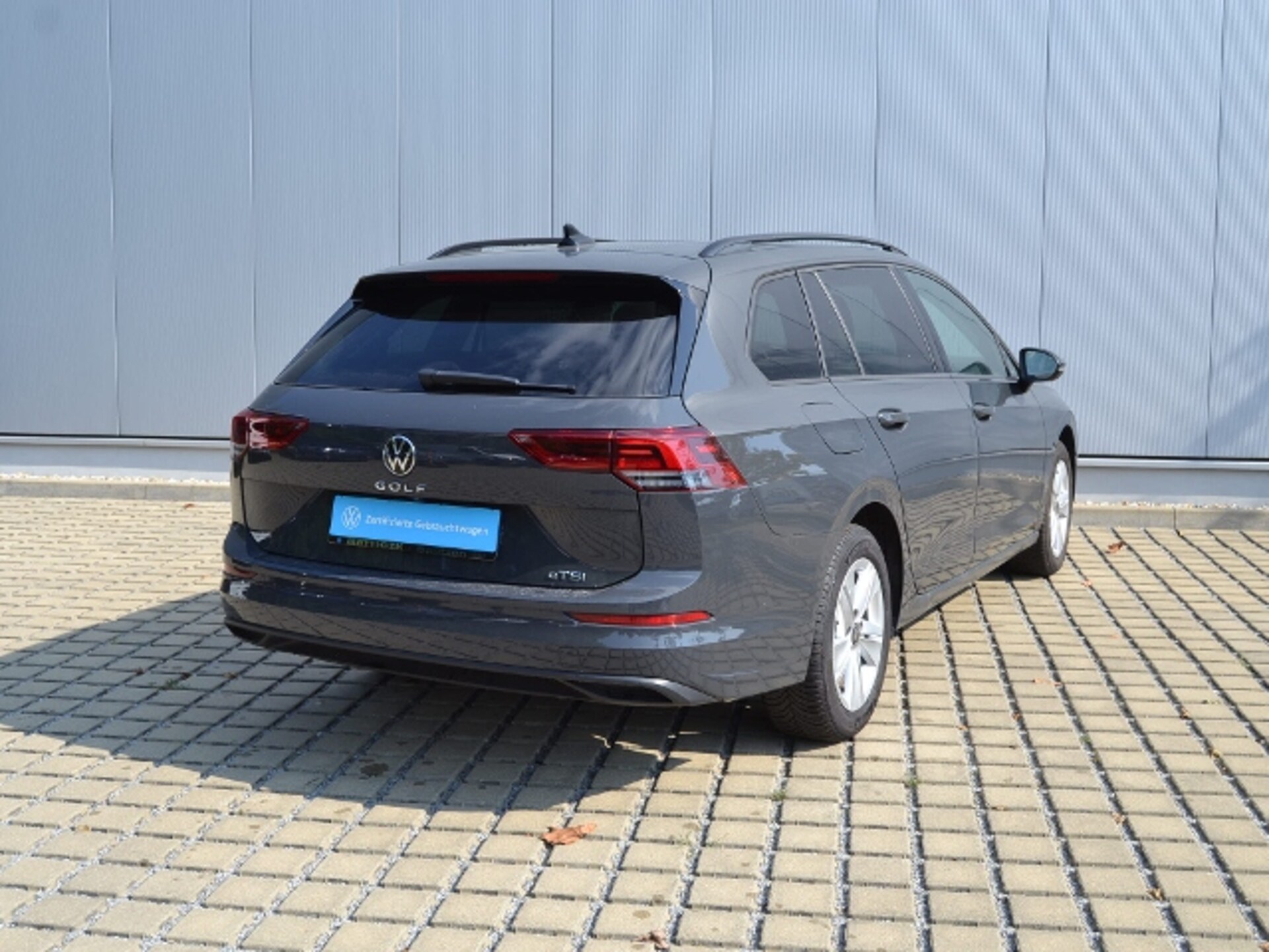 Volkswagen Golf Variant Life