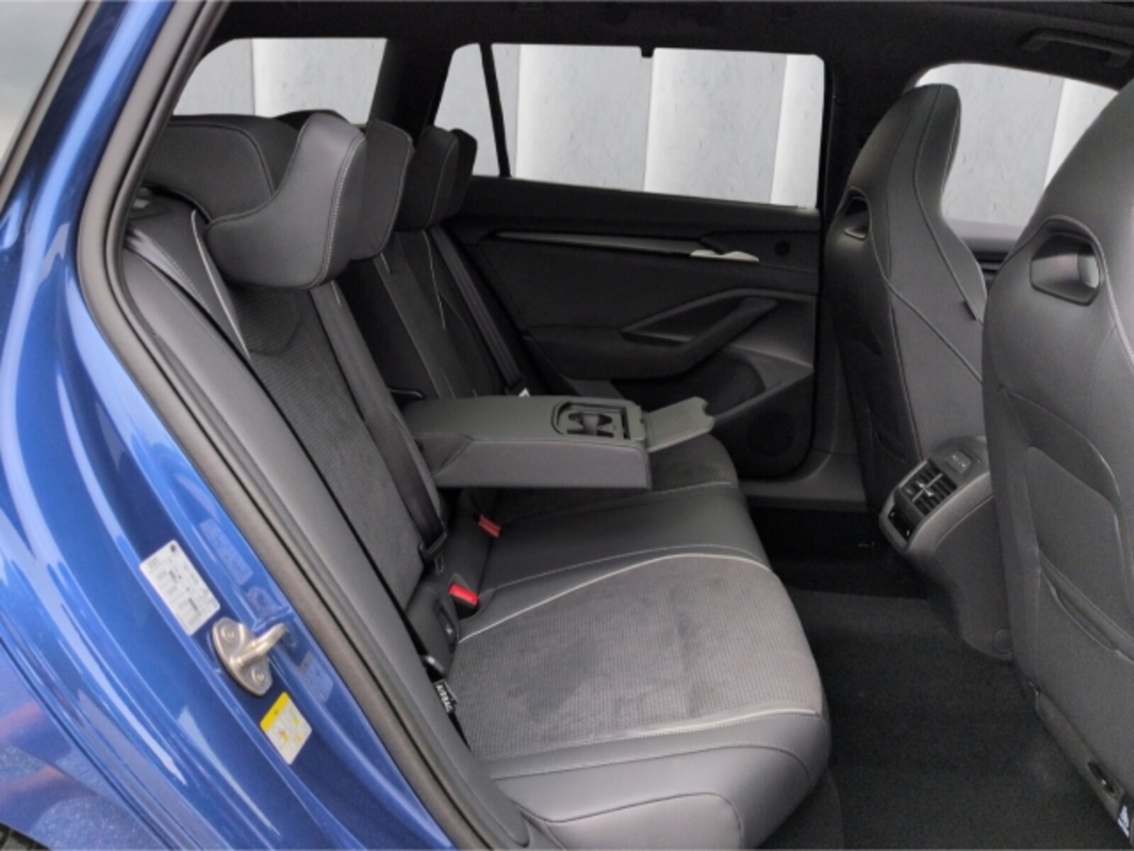 Škoda Superb Combi – Bild 9