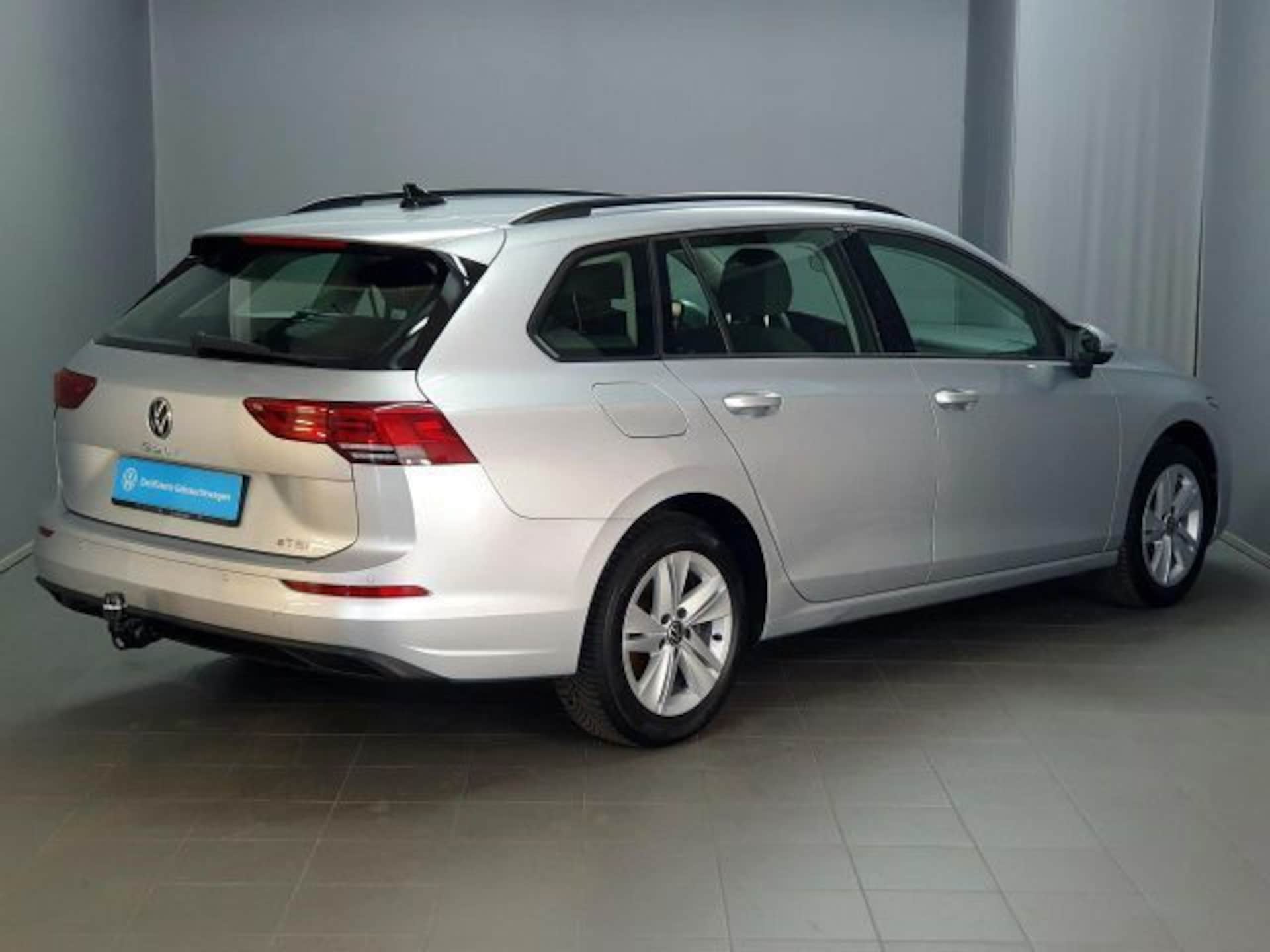 Volkswagen Golf Variant Life
