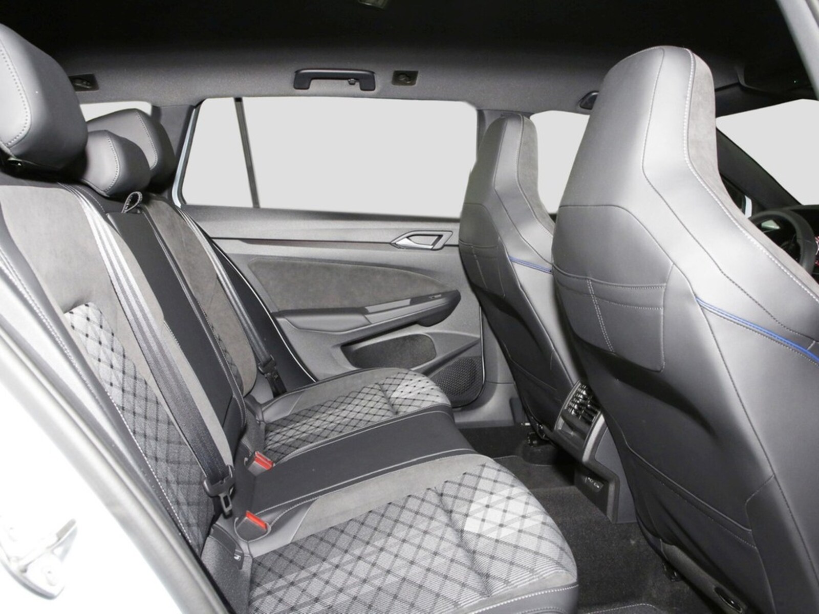 Volkswagen Golf Variant – Bild 13