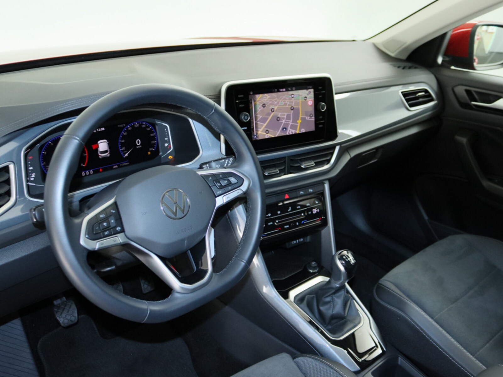 Volkswagen T-Roc – Bild 12