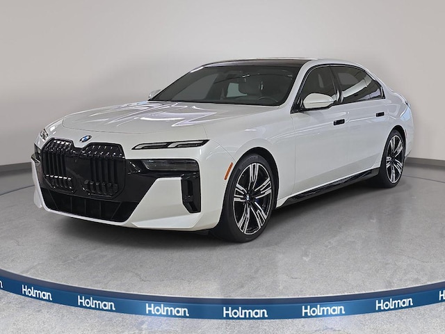2023 BMW 740