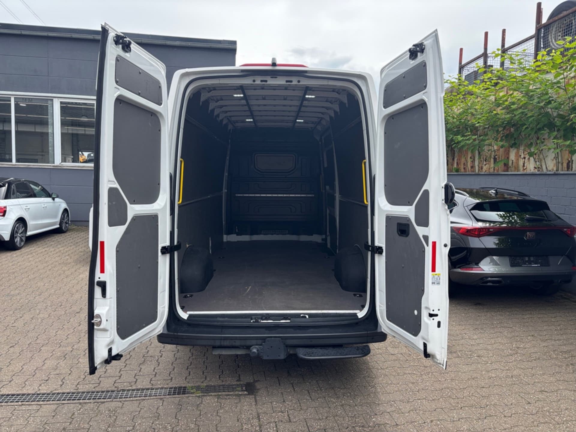 Volkswagen Crafter Kasten langer Radstand