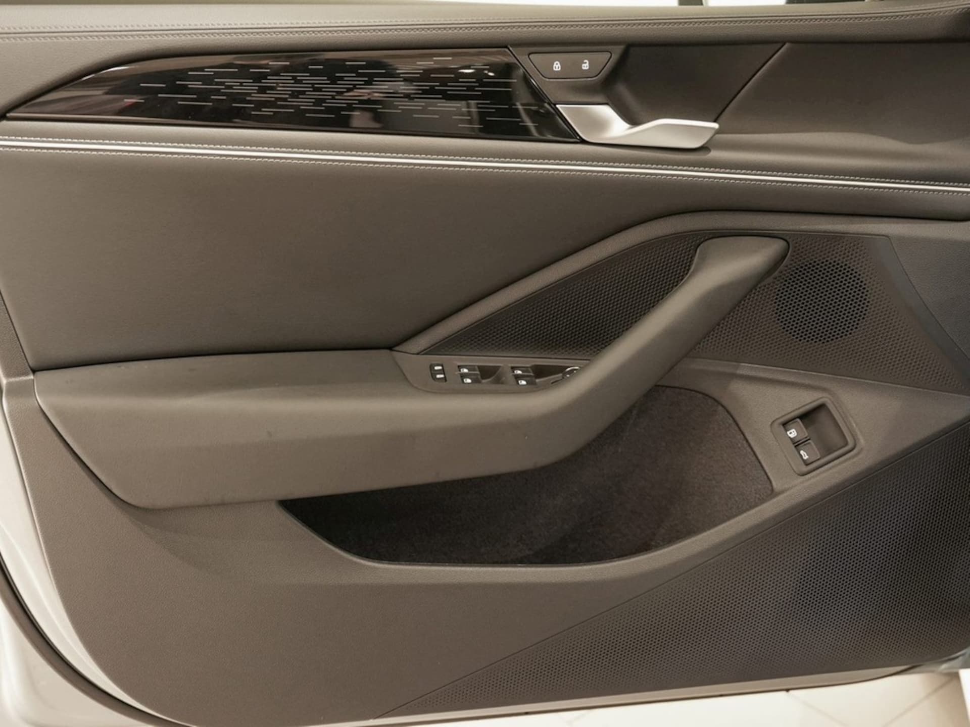 Volkswagen Passat Elegance