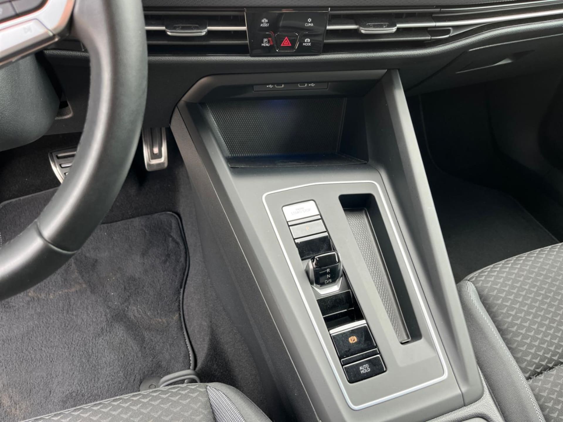 Volkswagen Golf Active