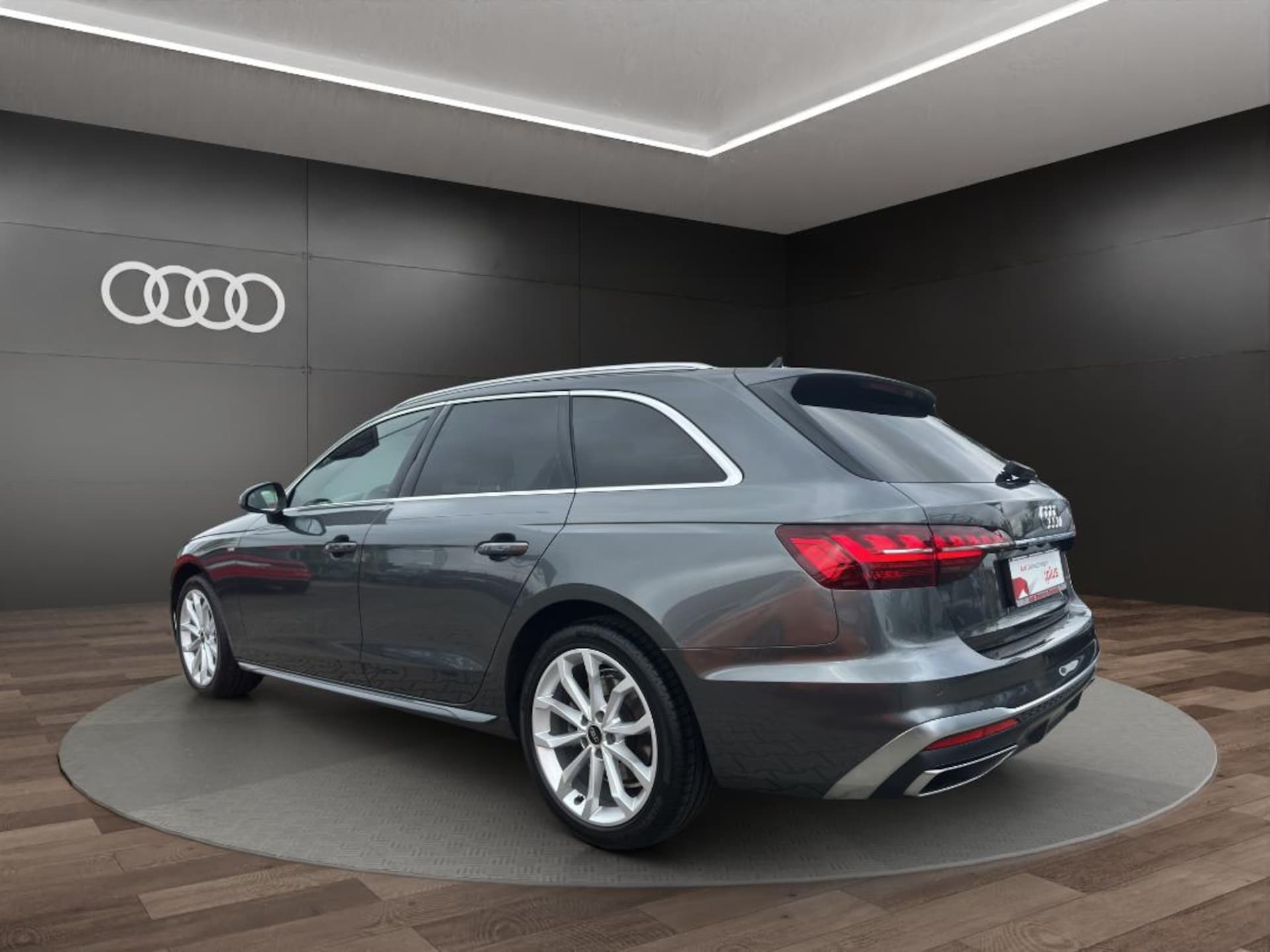 Audi A4 Avant S line