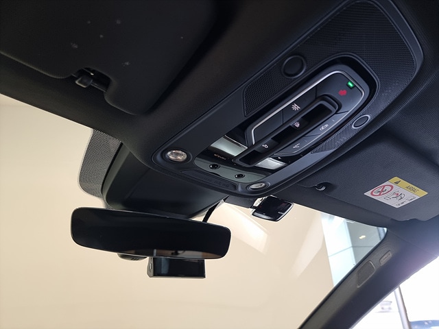 Audi Q8 e-tron 55 quattro 300, 00 kW 10