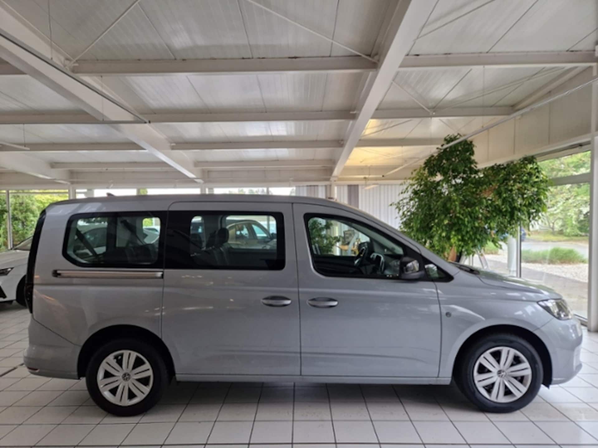 Volkswagen Caddy Maxi Basis-Modell