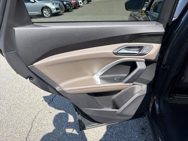 2025 Audi Q5 Premium - Photo 12