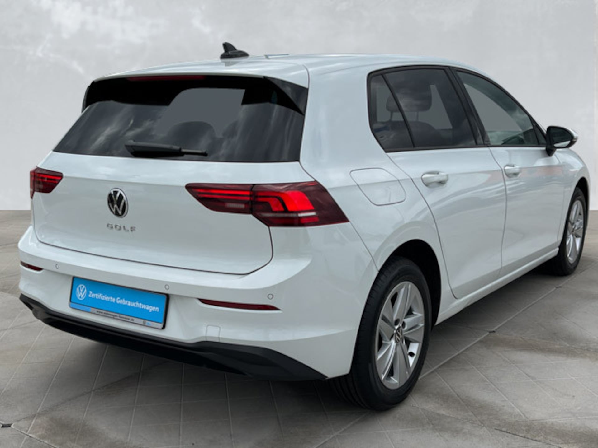 Volkswagen Golf Life