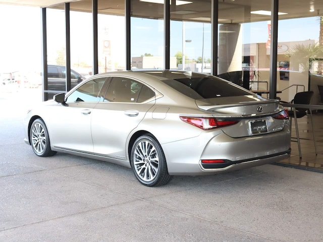 2020 Lexus ES 300h