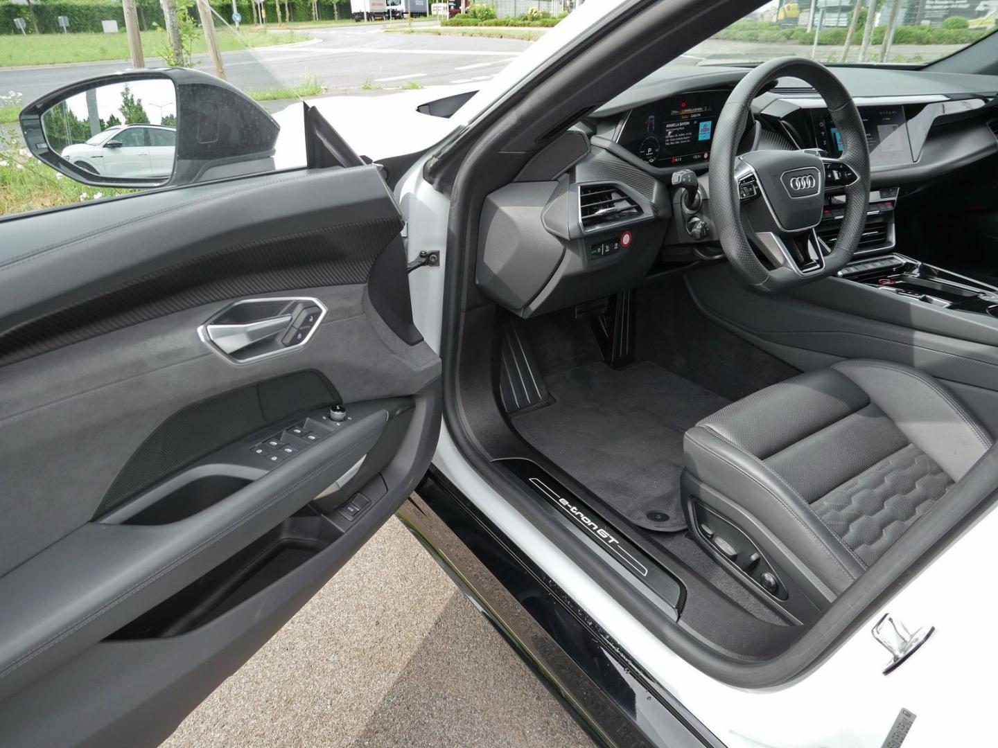 Image about Audi e-tron GT e-tron quattro
