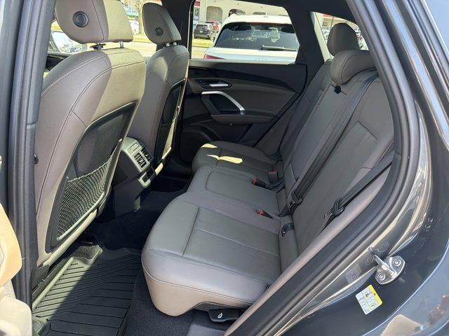 2025 Audi Q5 Premium - Photo 13