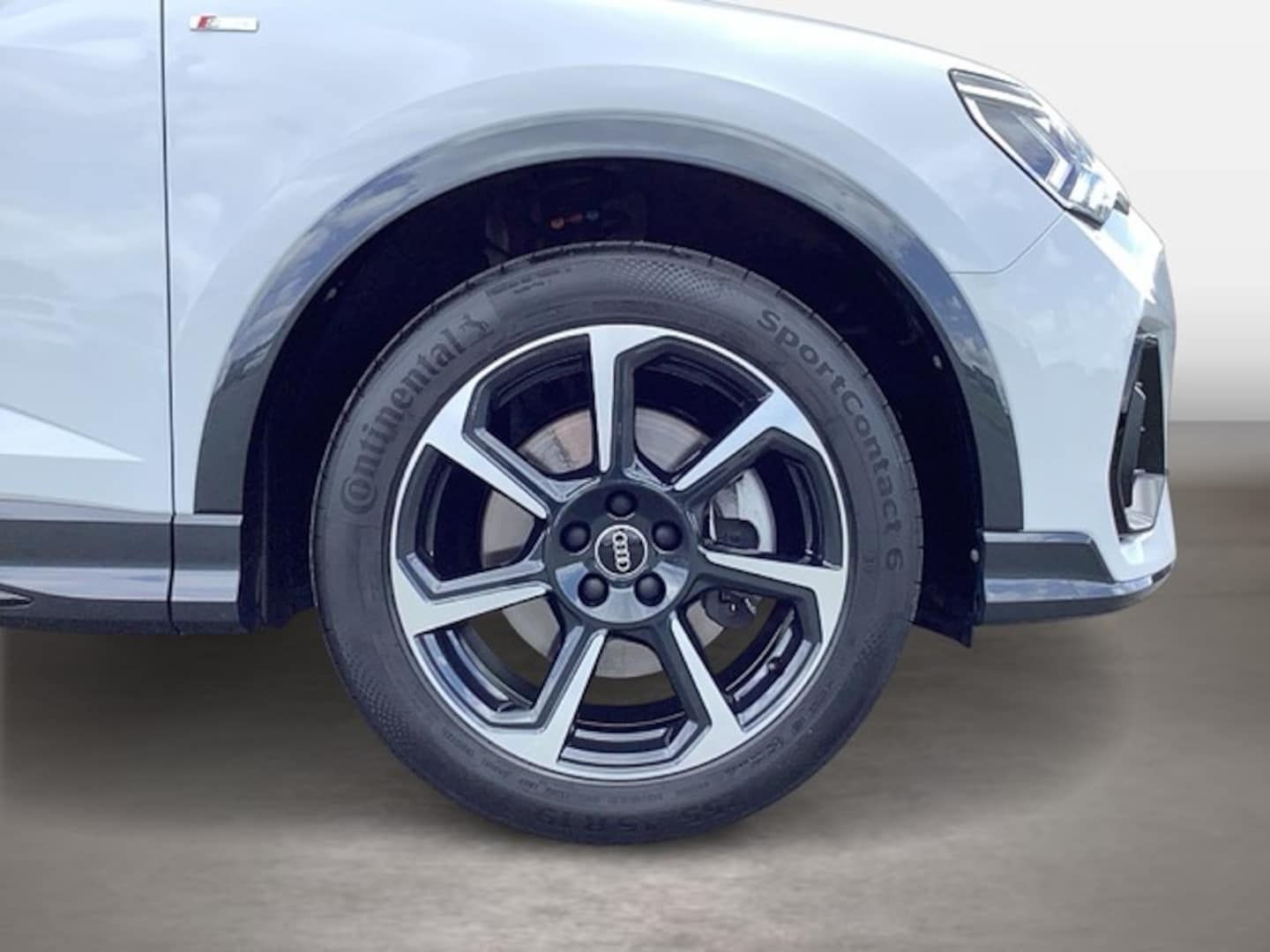 Bild über Audi Q3 Sportback S line 40 TFSI quattro S tronic - für weitere Informationen kontaktieren Sie den Audi Partner