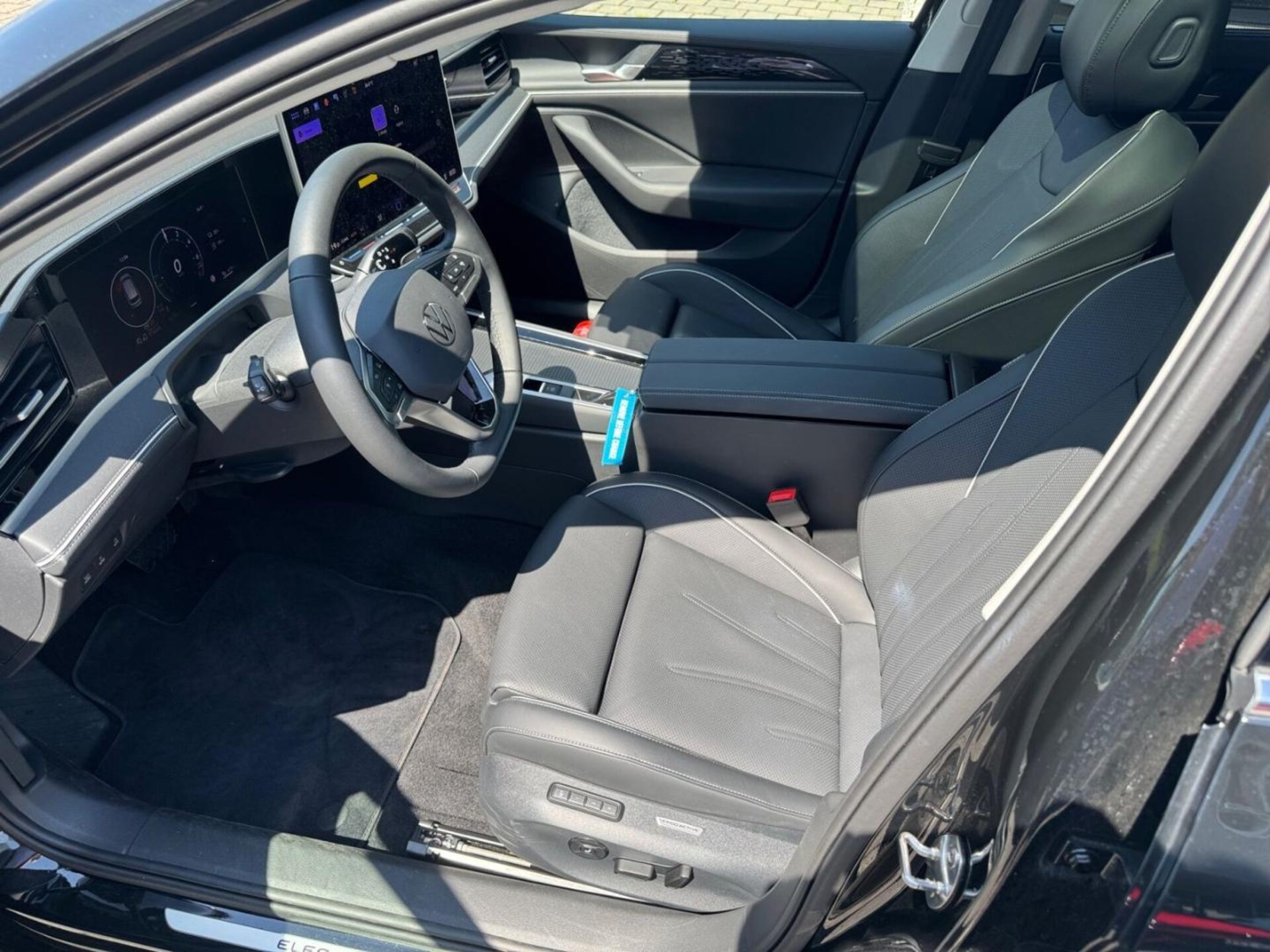 Volkswagen Passat Elegance