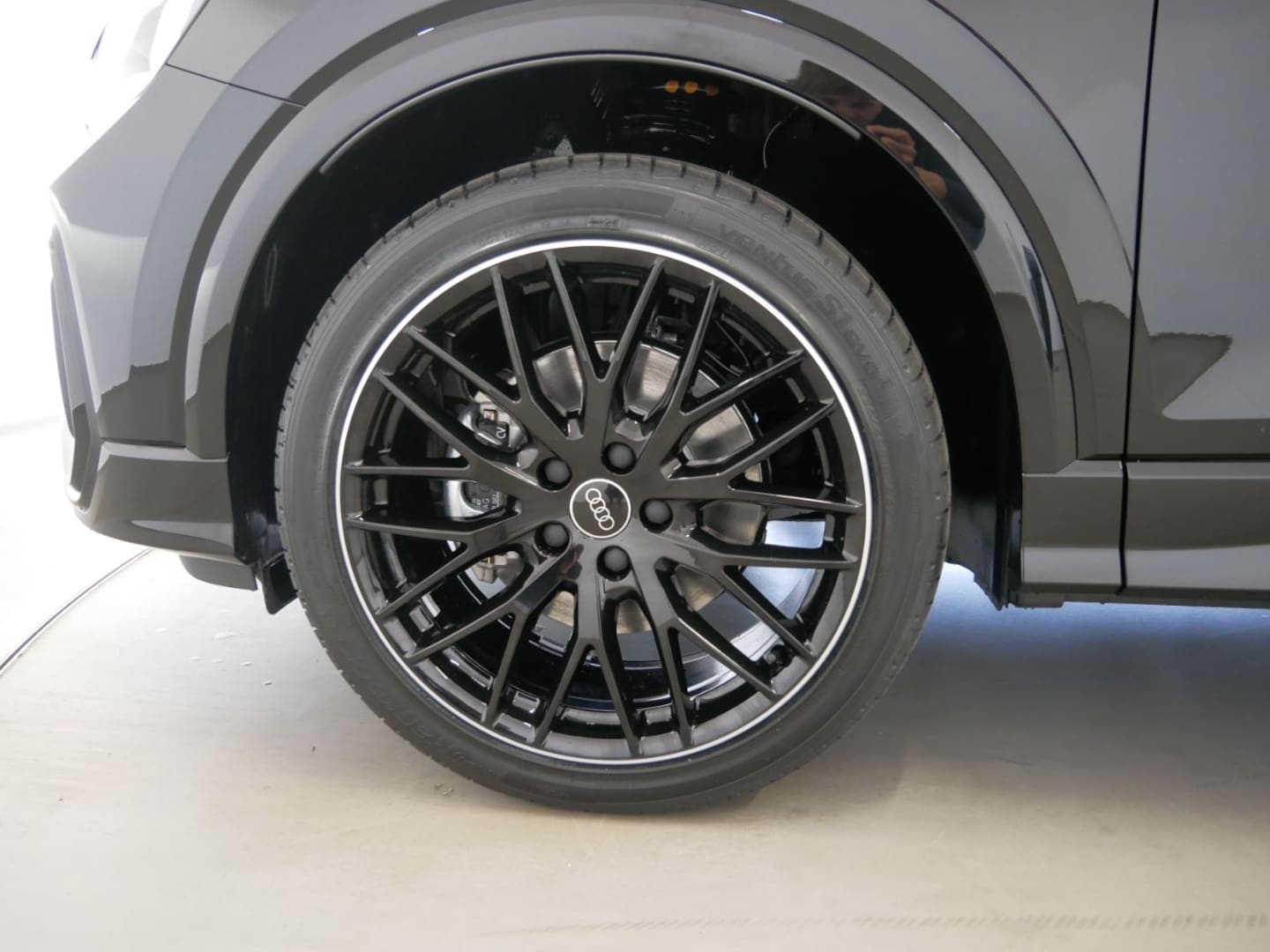 Bild über Audi Q2 S line 40 TFSI quattro S tronic - für weitere Informationen kontaktieren Sie den Audi Partner