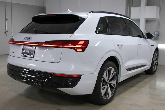 2024 Audi Q8 e-tron