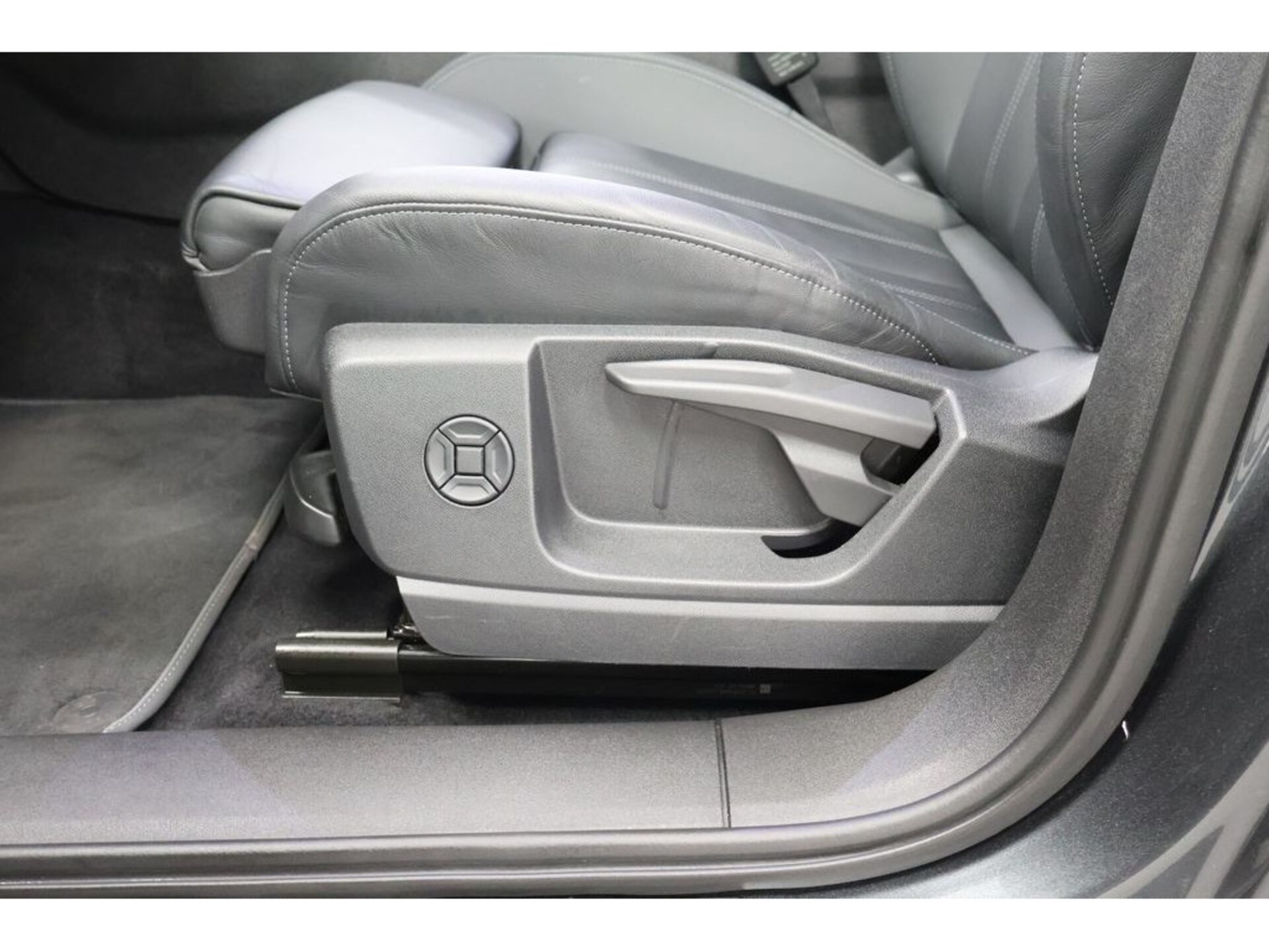 Audi Q5 SUV edition one