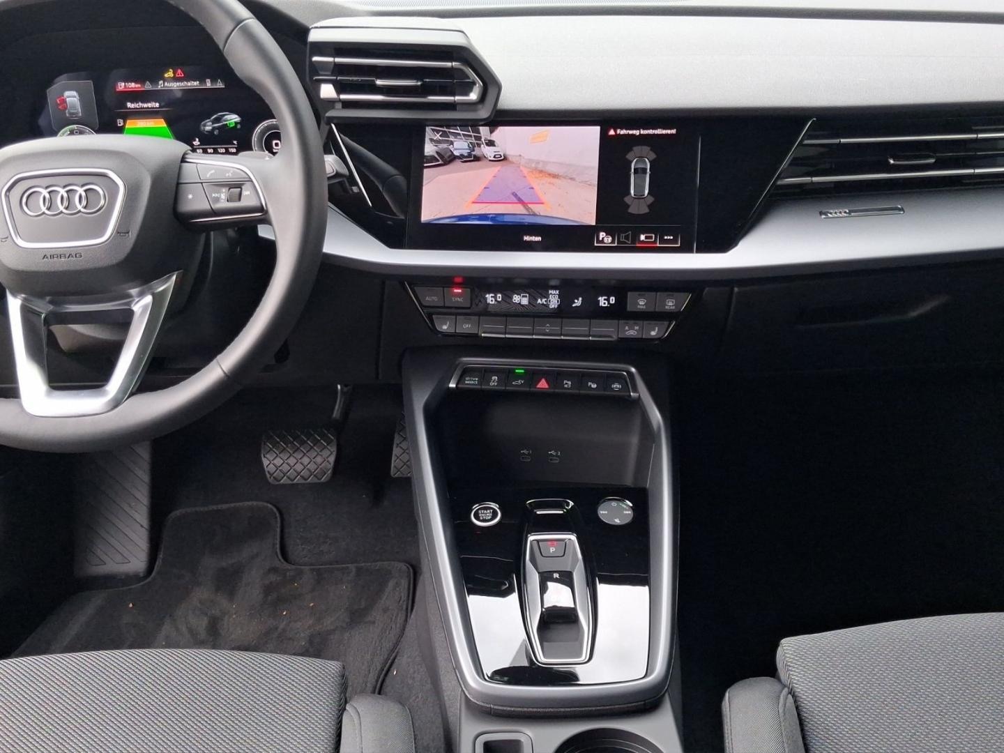Bild über Audi A3 Sportback TFSI e S line 40 TFSI e S tronic - für weitere Informationen kontaktieren Sie den Audi Partner