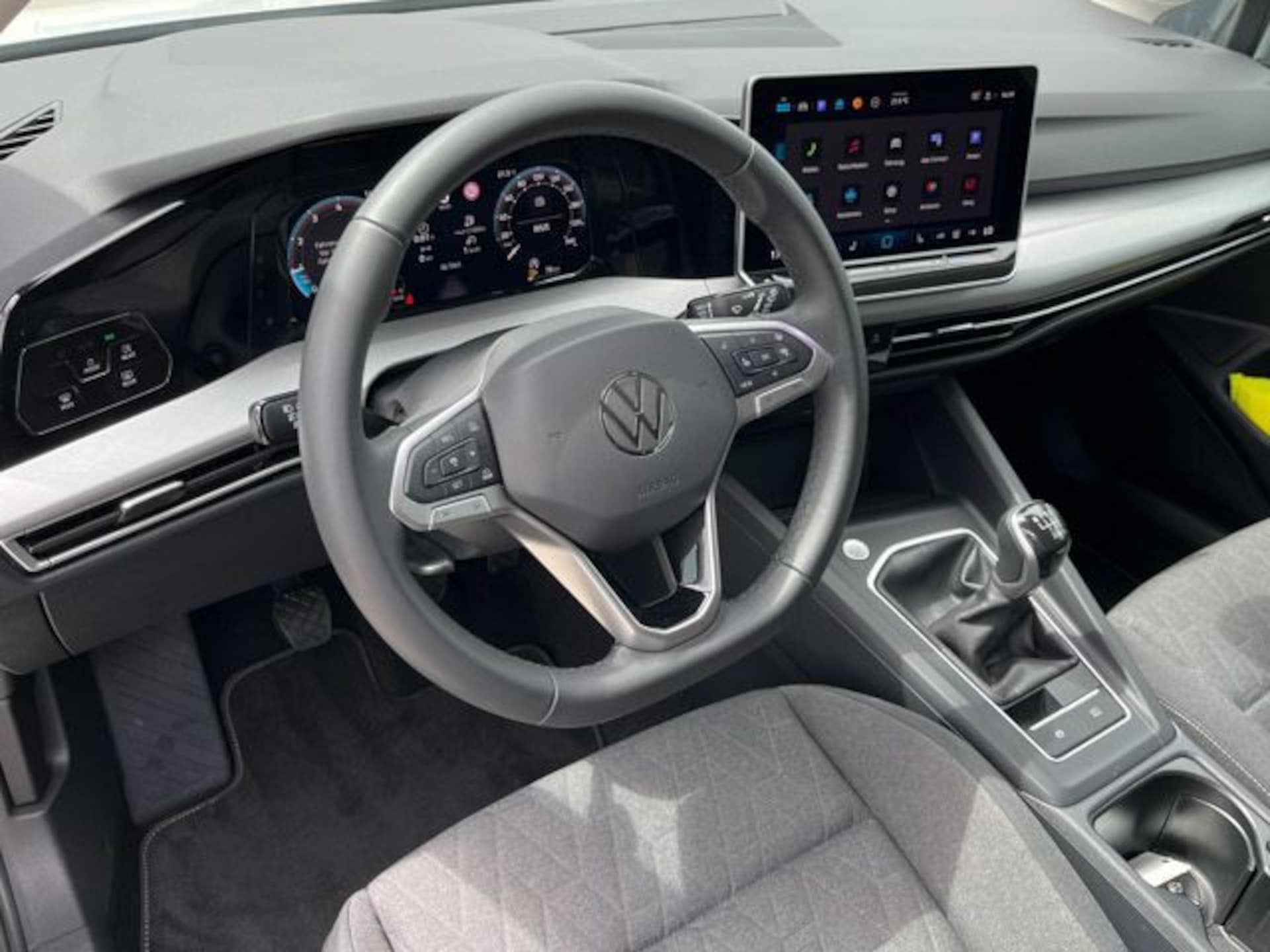 Volkswagen Golf Life