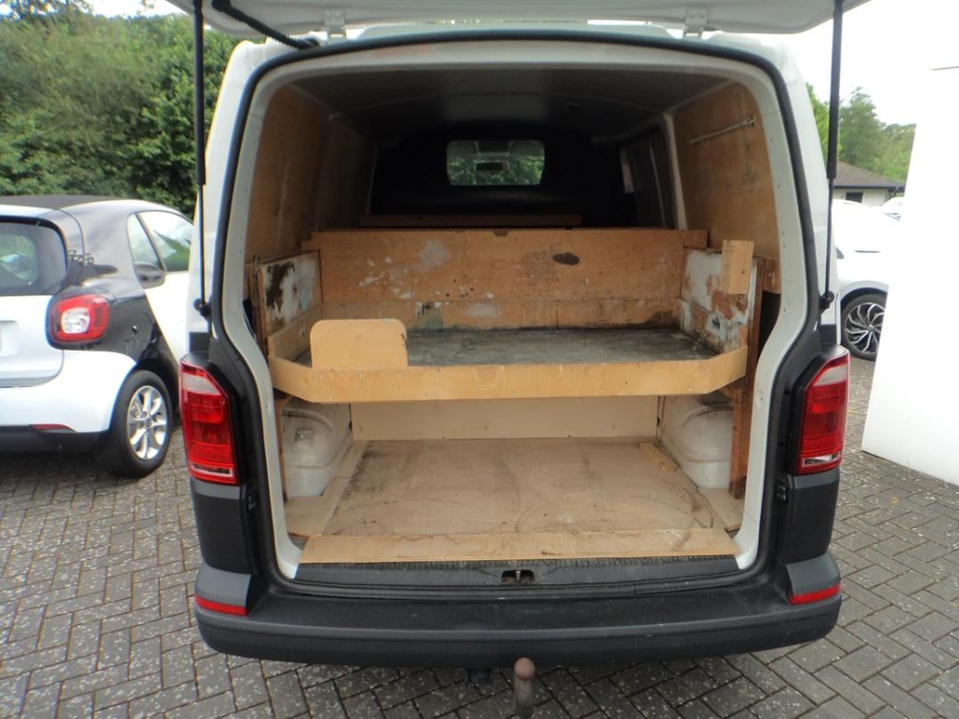 Volkswagen T6 Transporter Kasten kurzer Radstand