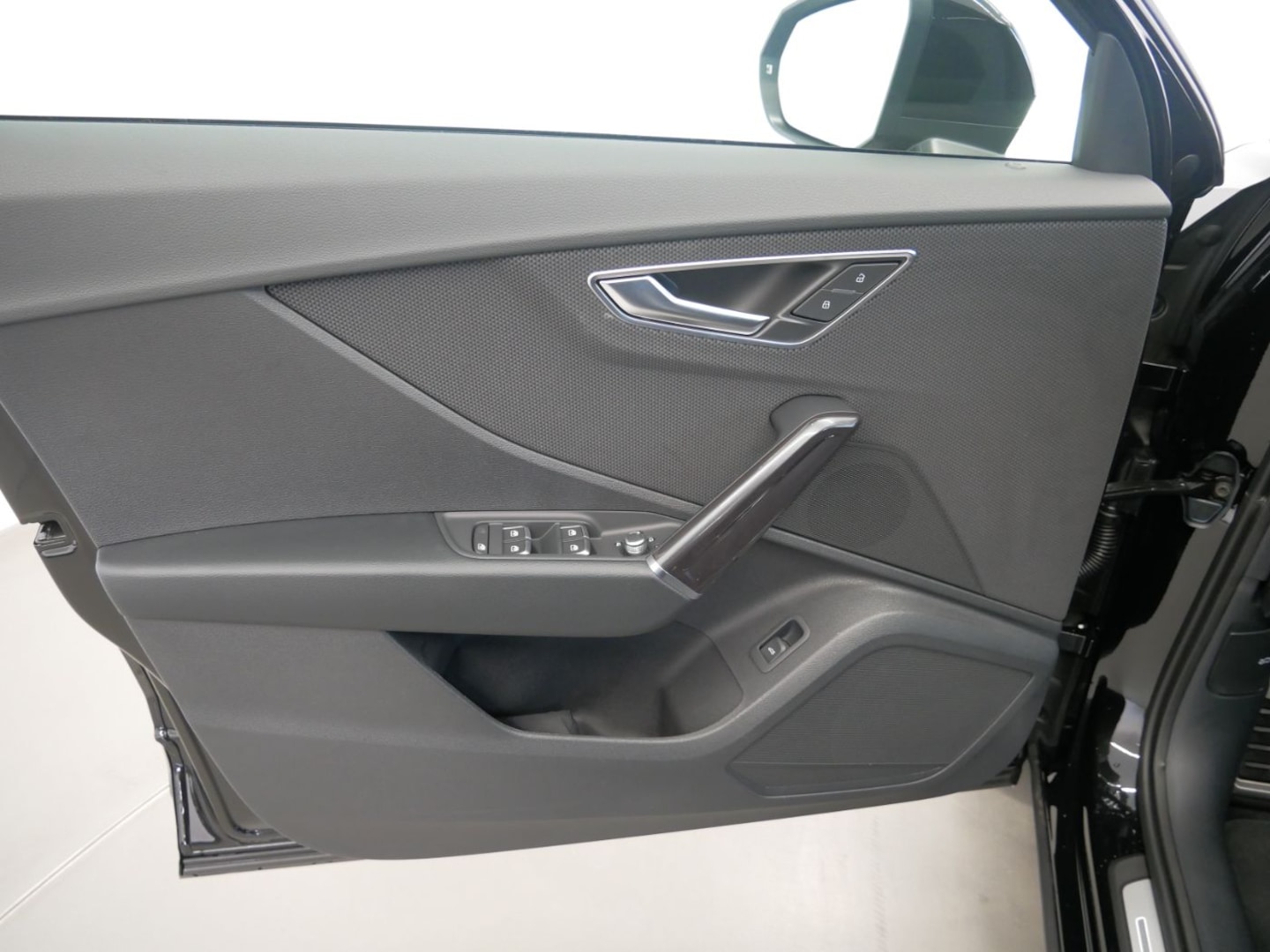 Bild über Audi Q2 S line 40 TFSI quattro S tronic - für weitere Informationen kontaktieren Sie den Audi Partner