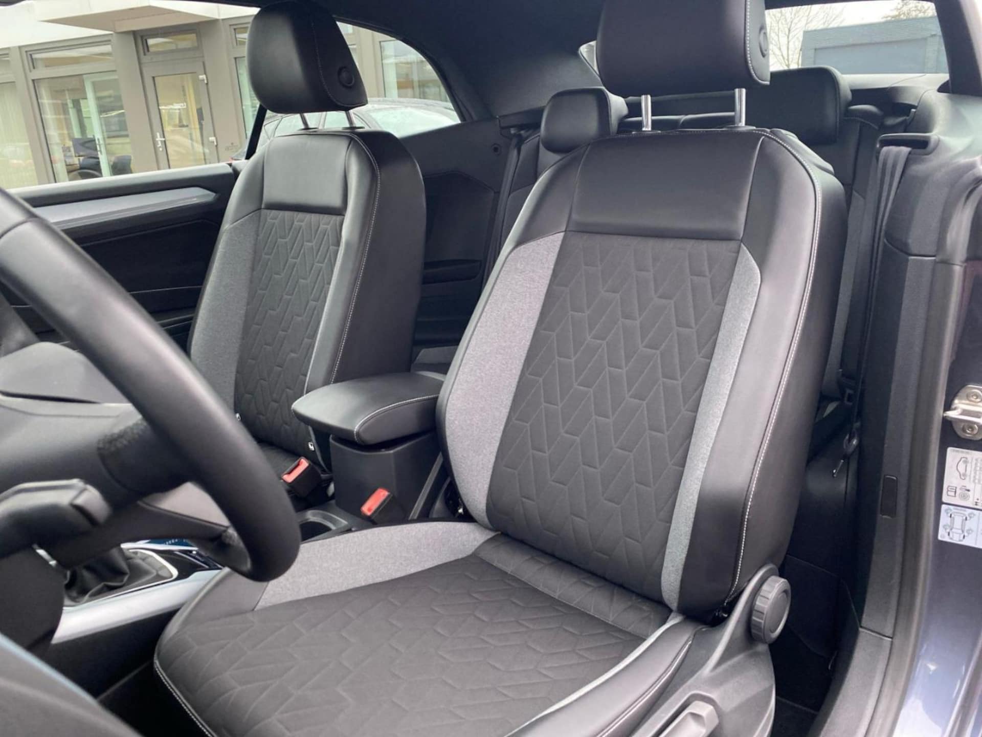 Volkswagen T-Roc Cabriolet Style
