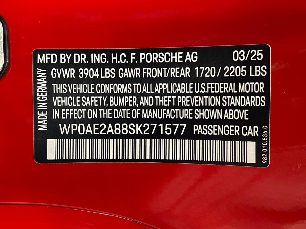 2025 Porsche 718 GT4 RS - Photo 68