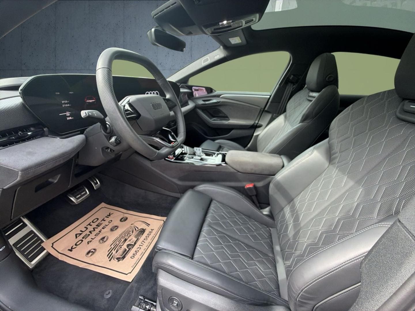 Bild über Audi S6 Sportback e-tron edition one beige e-tron - für weitere Informationen kontaktieren Sie den Audi Partner