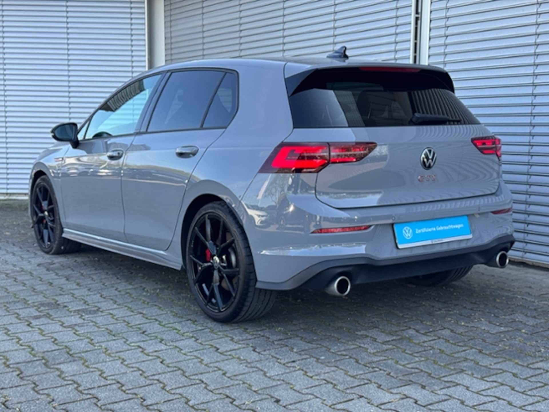 Volkswagen Golf GTI