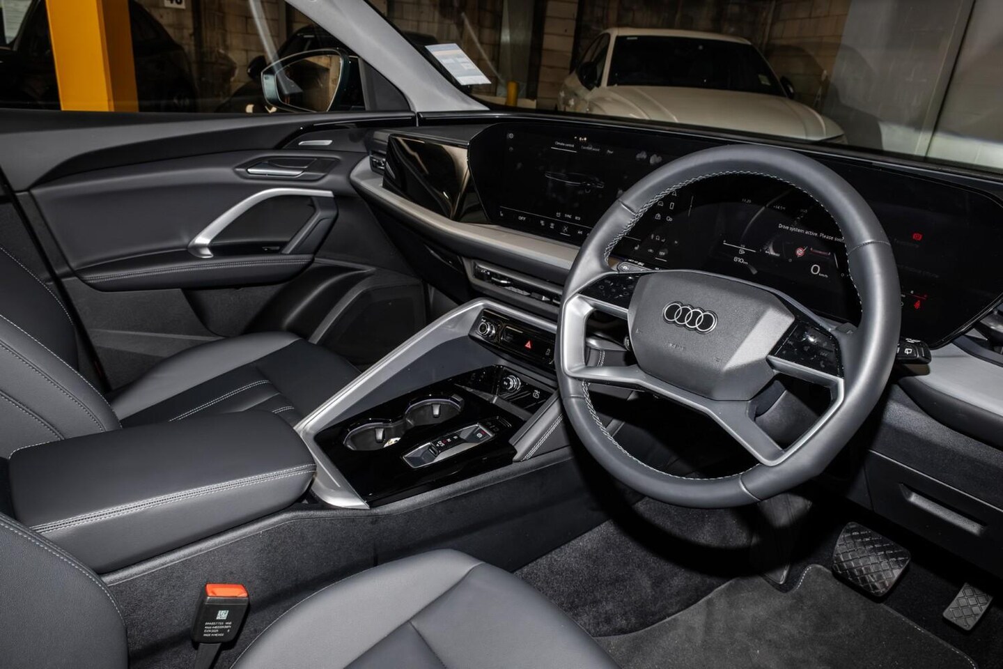 Image about Audi Q5 SUV TFSI 150 kW