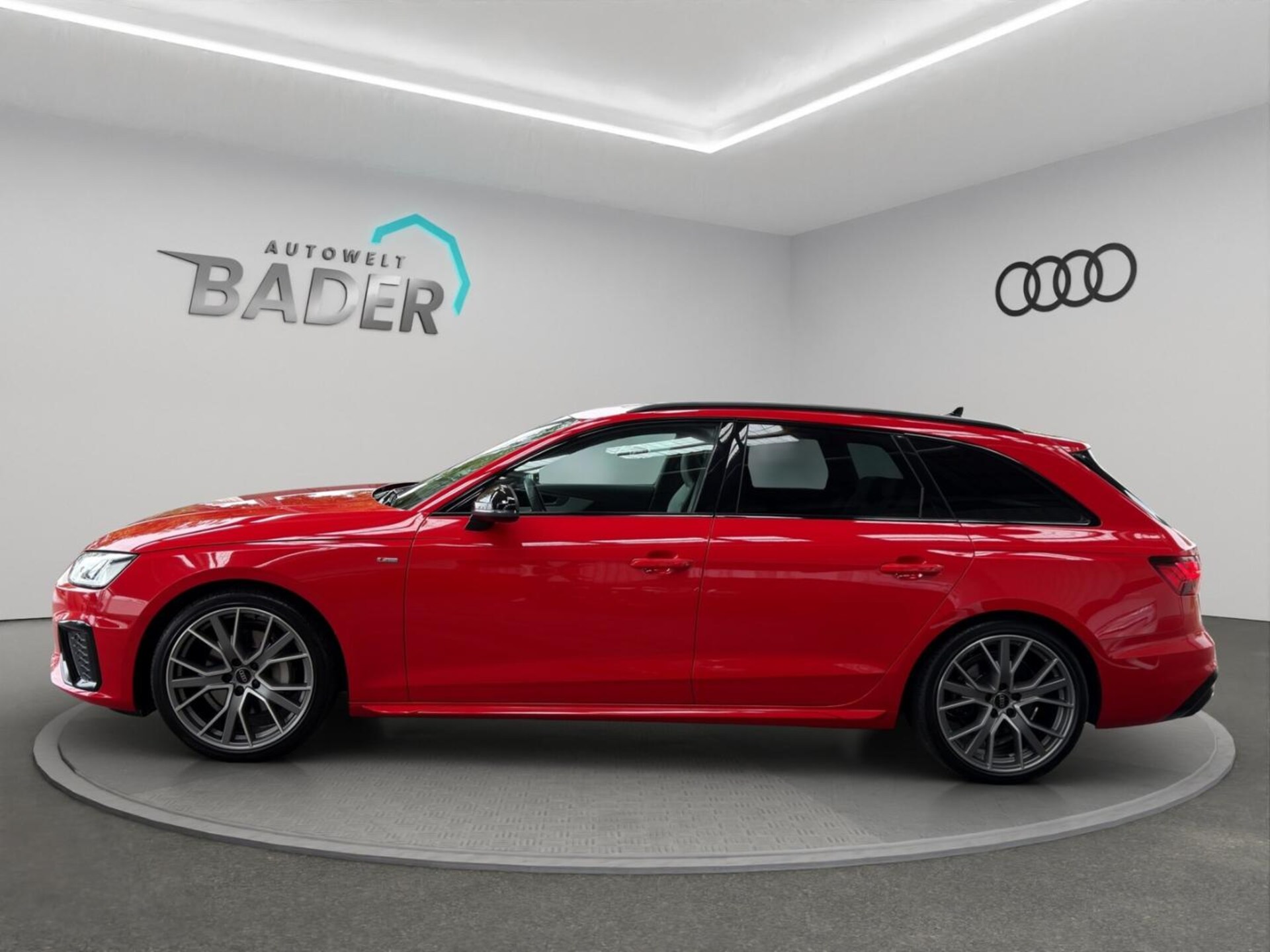 Audi A4 Avant S line
