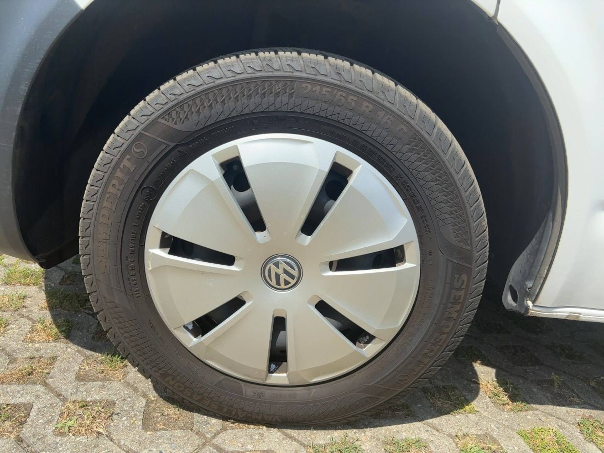 Volkswagen T6.1 Transporter Kasten kurzer Radstand