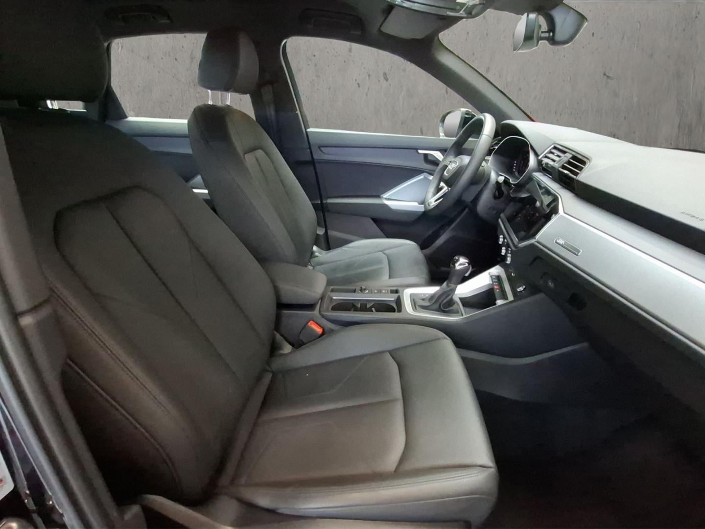 Bild über Audi Q3 S line 35 TDI S tronic - für weitere Informationen kontaktieren Sie den Audi Partner