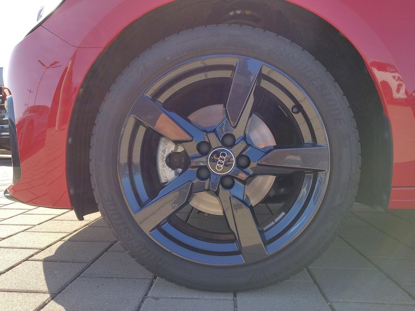 Bild über Audi A1 Sportback advanced 30 TFSI Schaltgetriebe - für weitere Informationen kontaktieren Sie den Audi Partner