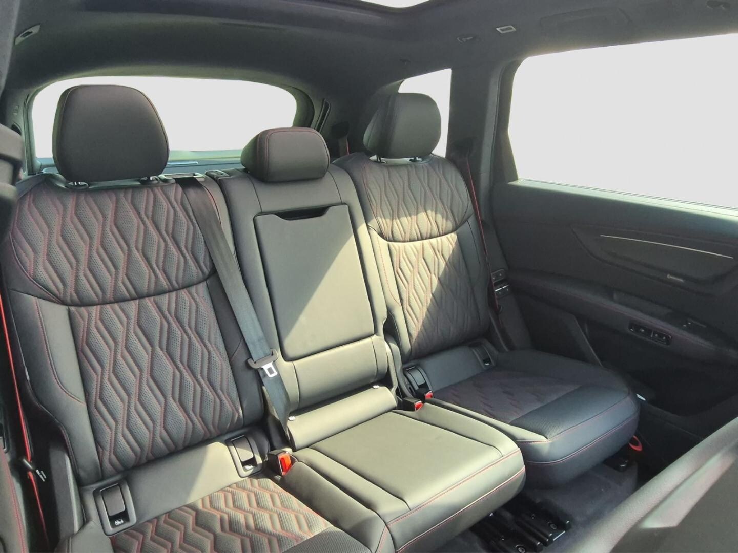Bild über Audi Q7 SUV TDI quattro 220 kW tiptronic - für weitere Informationen kontaktieren Sie den Audi Partner