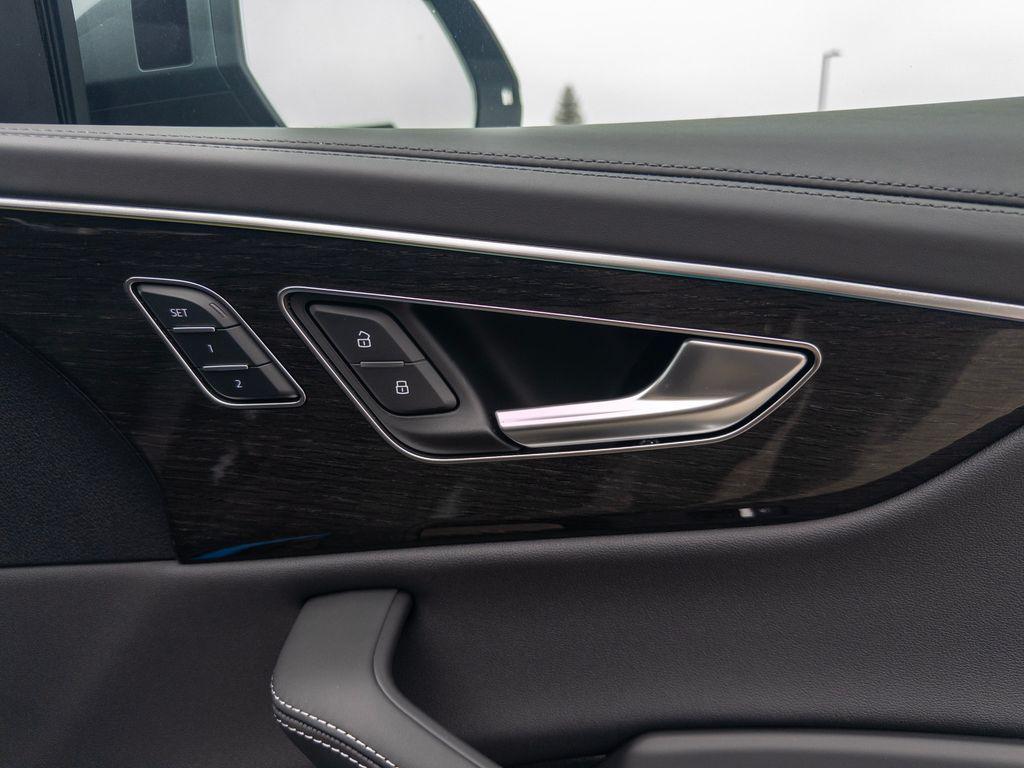 2026 Audi Q8 Prestige - Photo 26