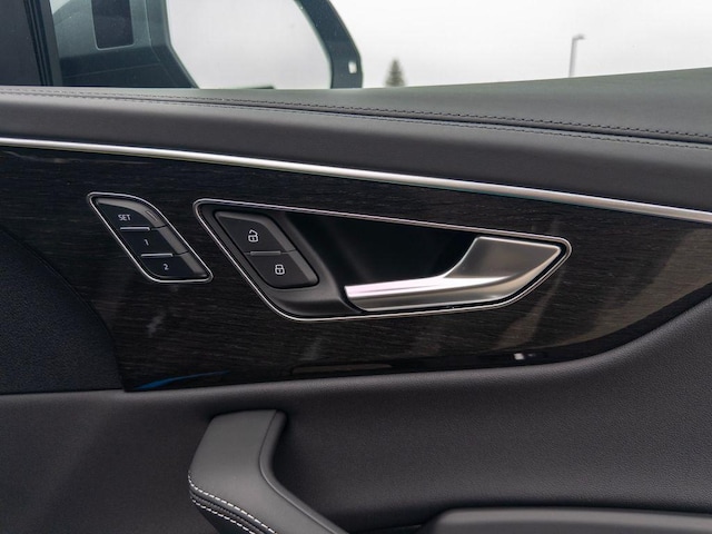 2026 Audi Q8 Prestige - Photo 26