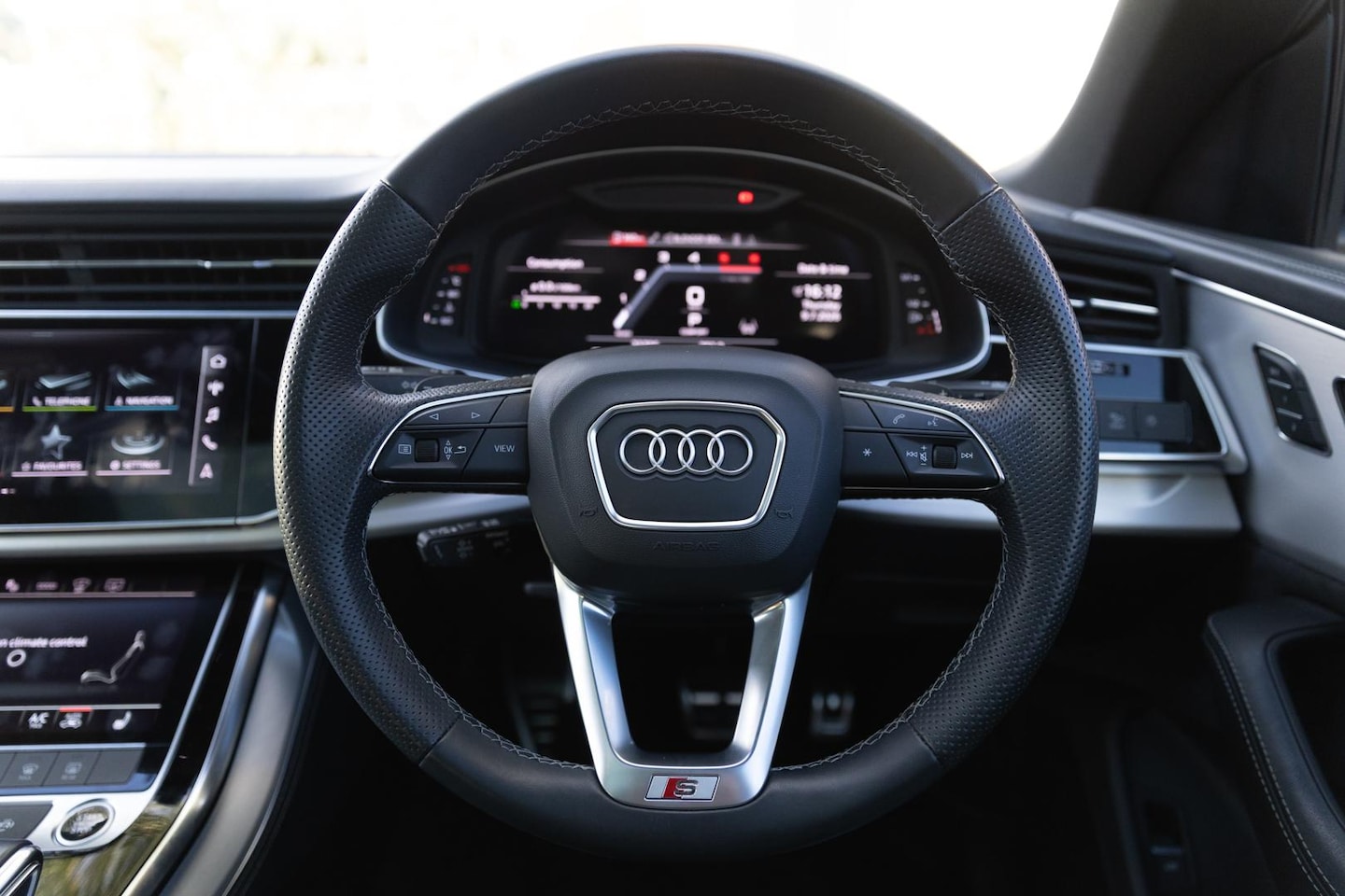 Image about Audi Q8 50 TDI quattro tiptronic