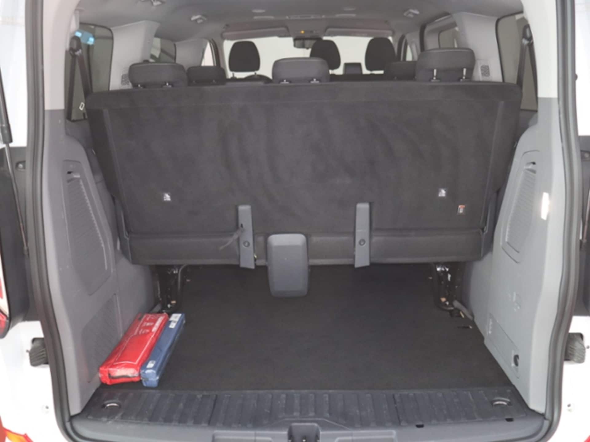 Volkswagen Caravelle Life