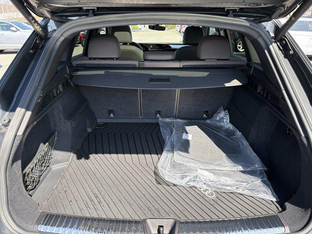 2025 Audi Q5 Premium - Photo 17
