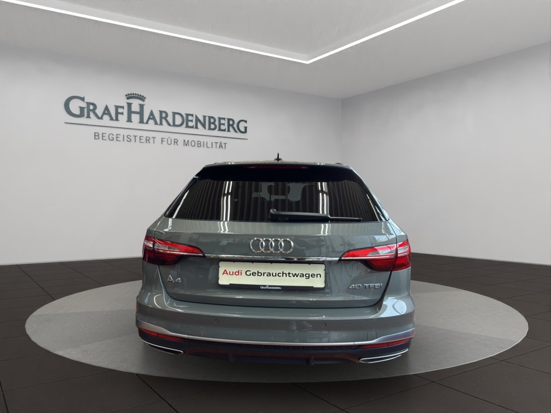 Audi A4 Avant S line