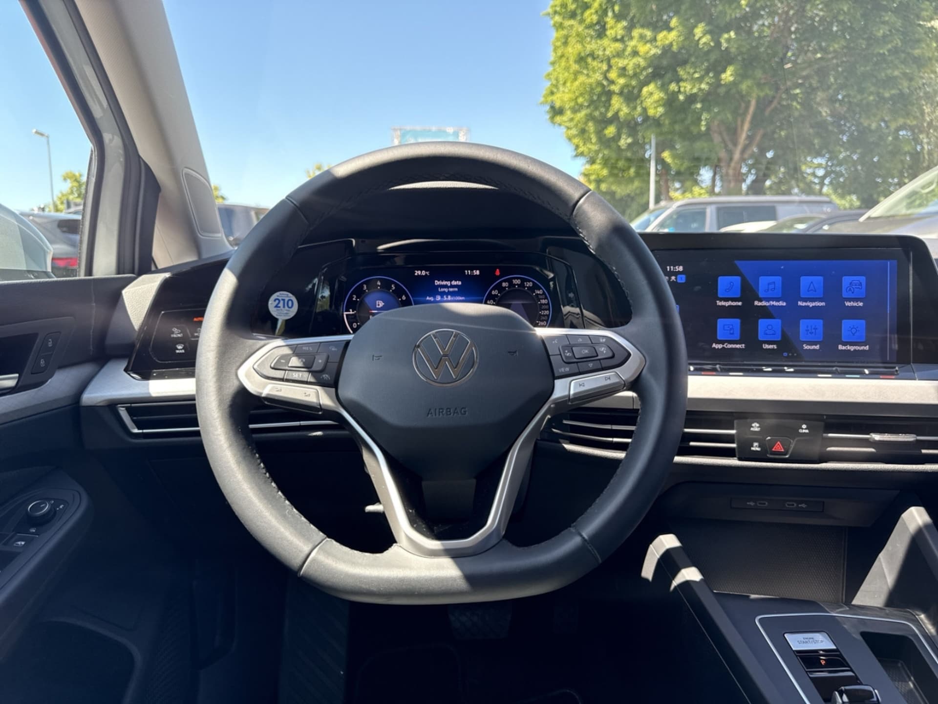 Volkswagen Golf Variant Life