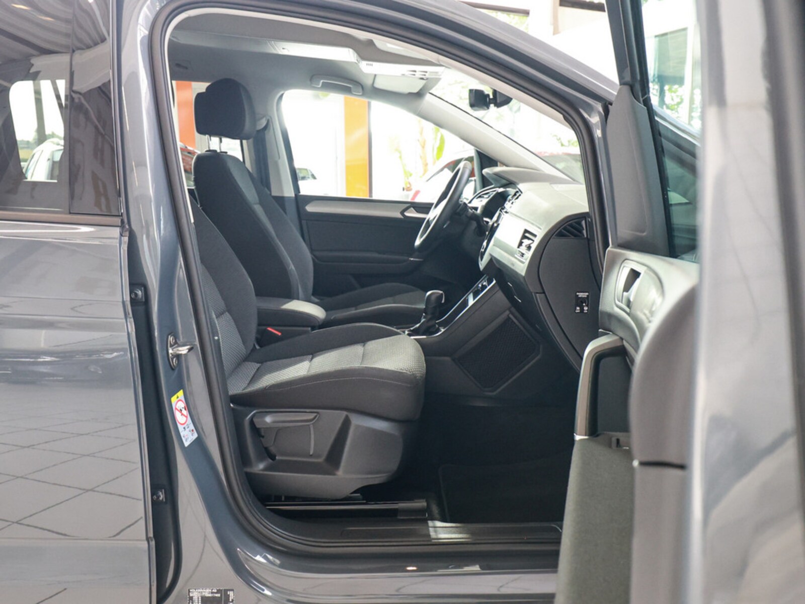 Volkswagen Touran – Bild 2