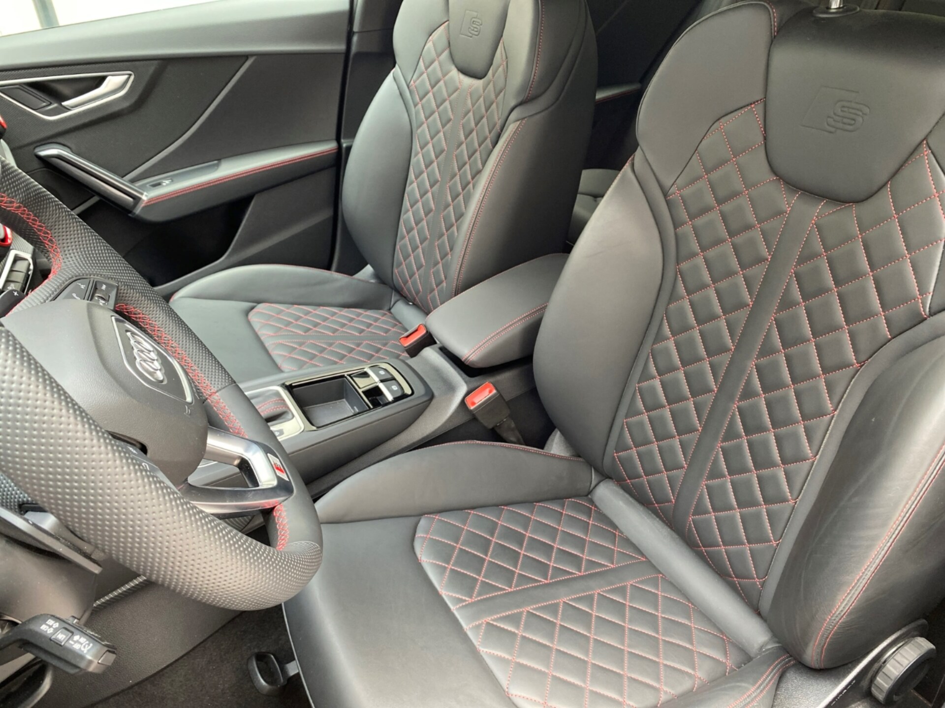 Audi Q2 S line