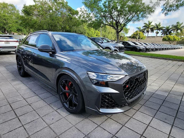 2026 Audi RS Q8 SUV performance