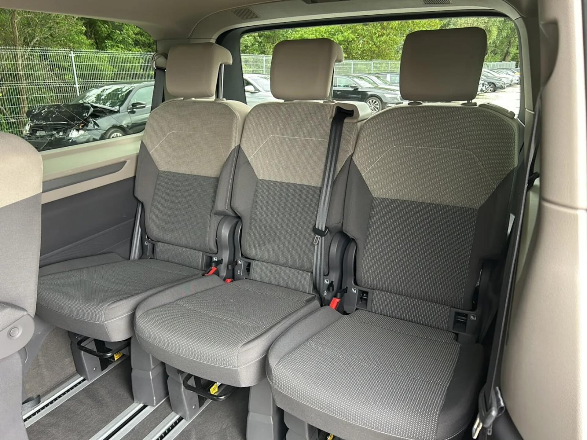 Volkswagen Multivan długi rozstaw osi Life