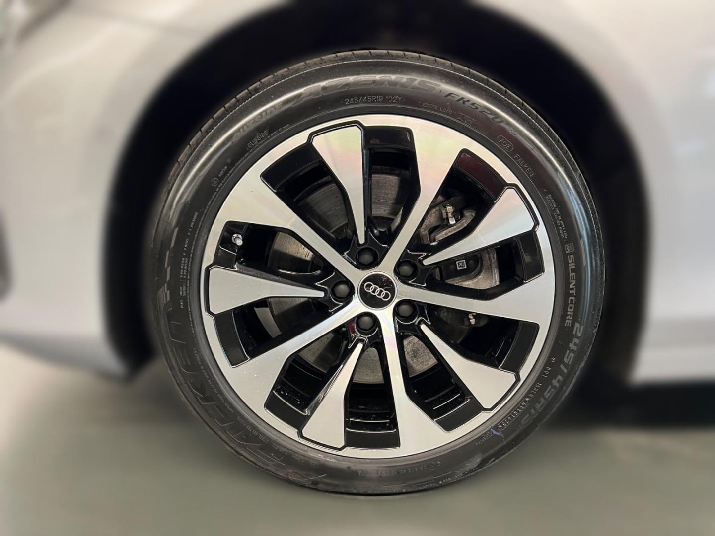 Bild über Audi A6 Avant TDI quattro 150 kW S tronic - für weitere Informationen kontaktieren Sie den Audi Partner